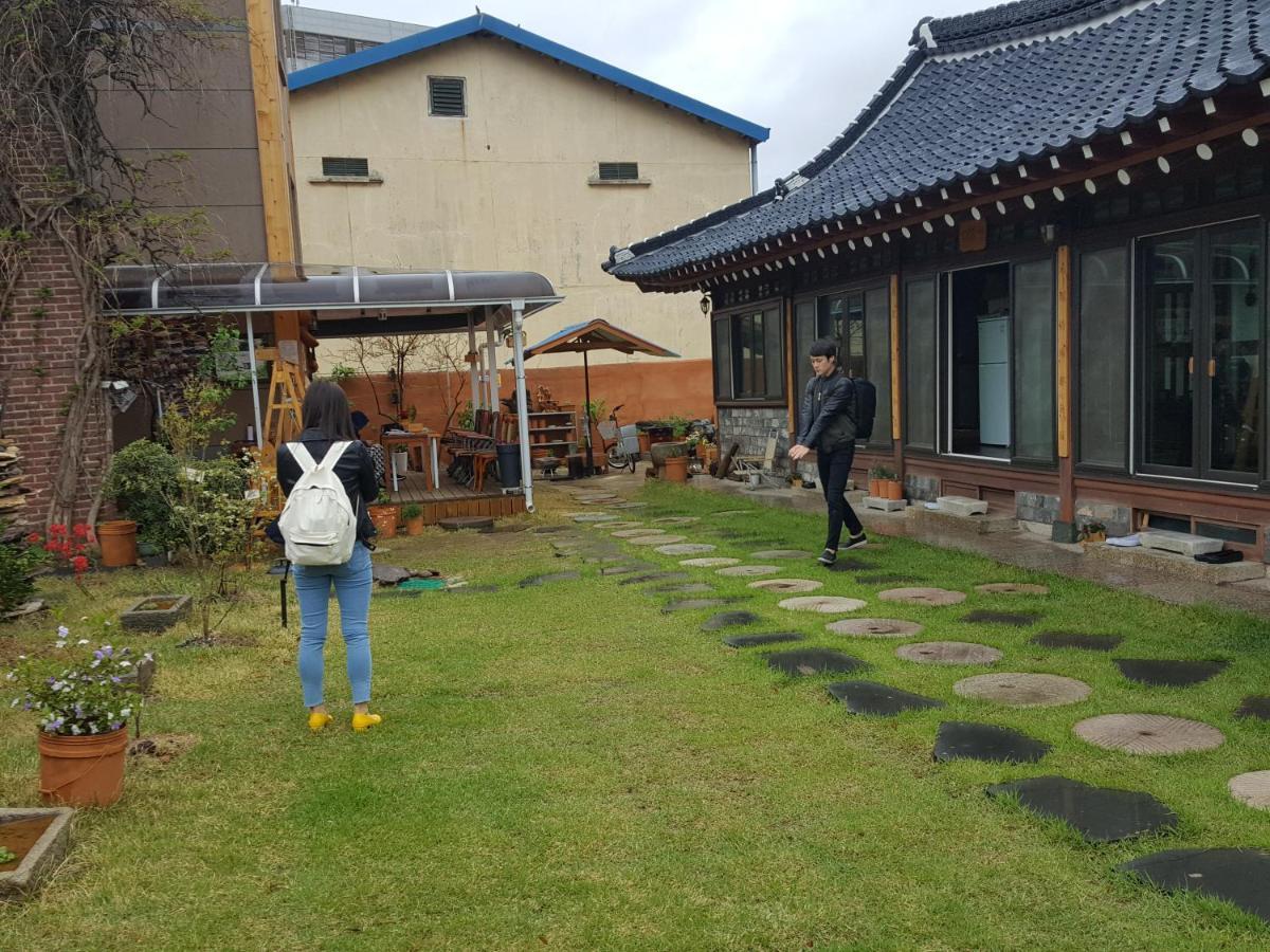 Dasomchae Hanok Stay Кванджу Экстерьер фото