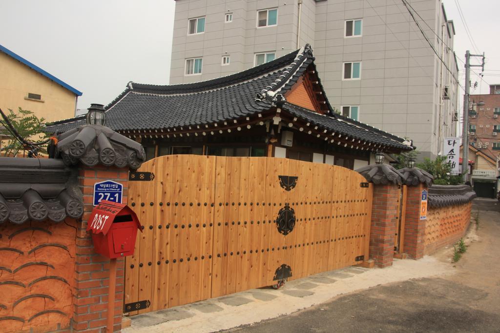 Dasomchae Hanok Stay Кванджу Экстерьер фото