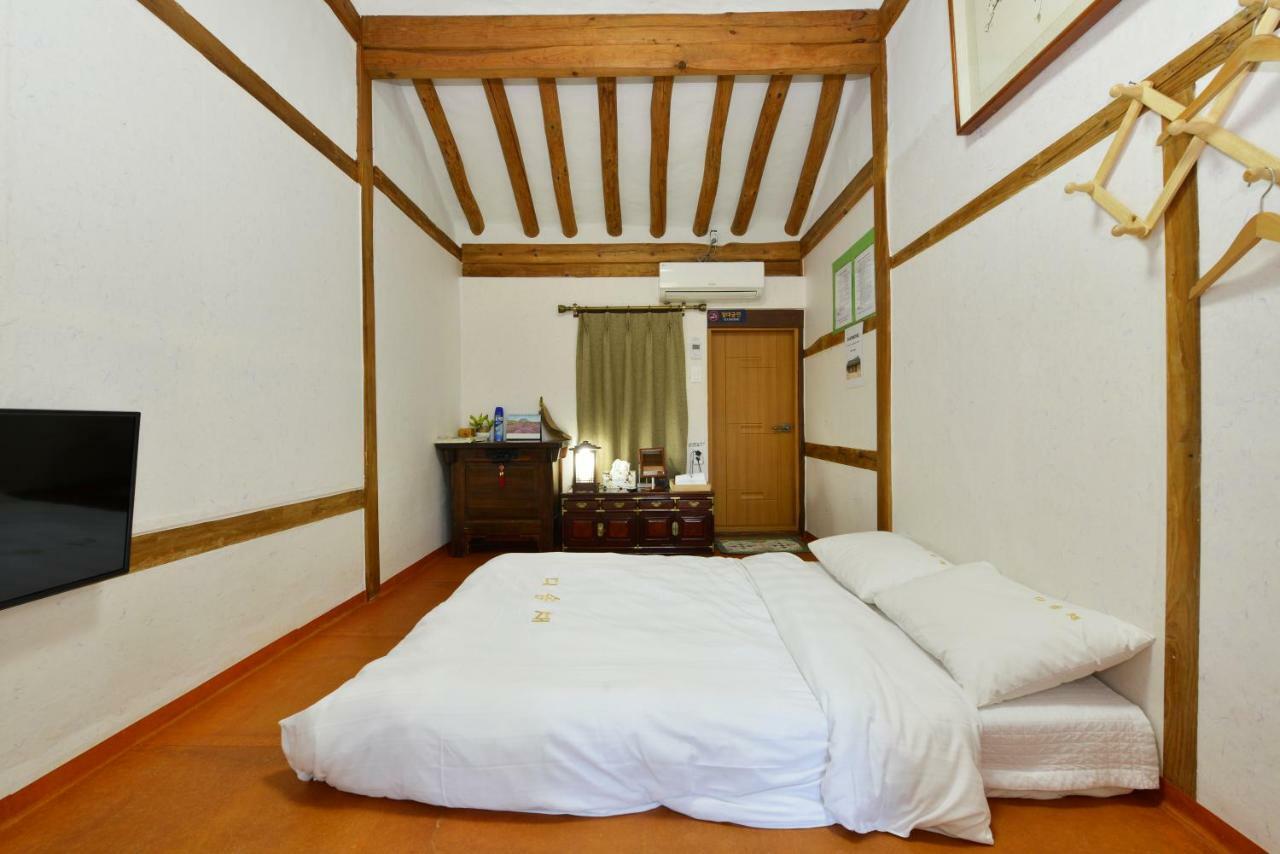 Dasomchae Hanok Stay Кванджу Экстерьер фото