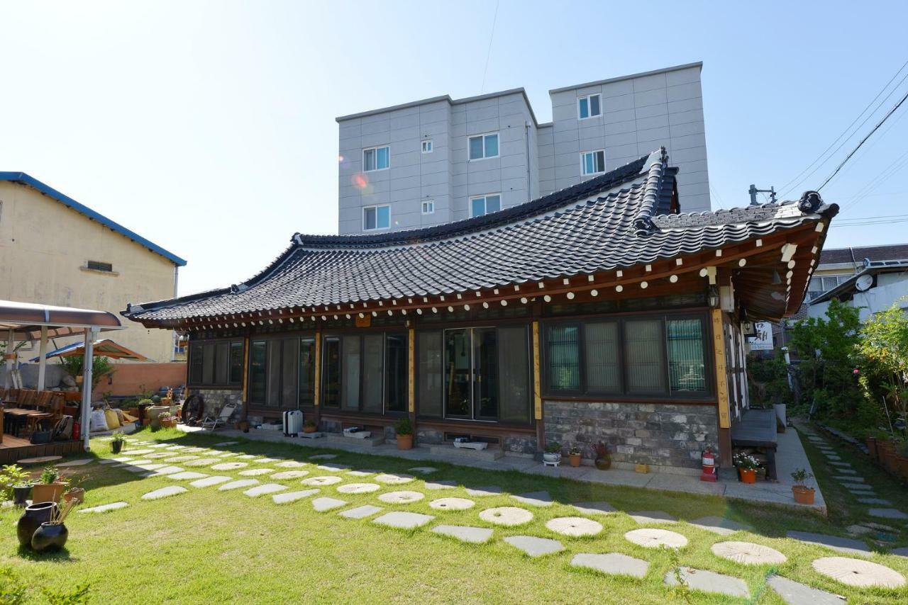 Dasomchae Hanok Stay Кванджу Экстерьер фото